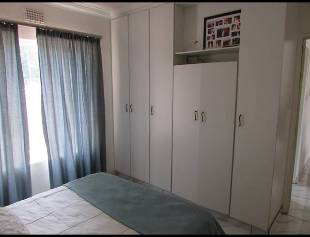 2 BEDROOM TOWNHOUSE FOR SALE IN EIKE PARK